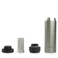 Teesieb Thermobecher unterwegs